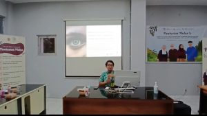 KLINIK UGM KORPAGAMA GELAR EDUKASI KESEHATAN RUTIN: FOKUS PADA PENCEGAHAN KATARAK BAGI PENDERITA DIABETES DAN HIPERTENSI